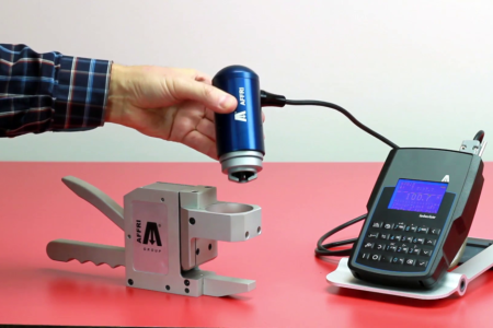 08-1_durometro-portatil-handclamp